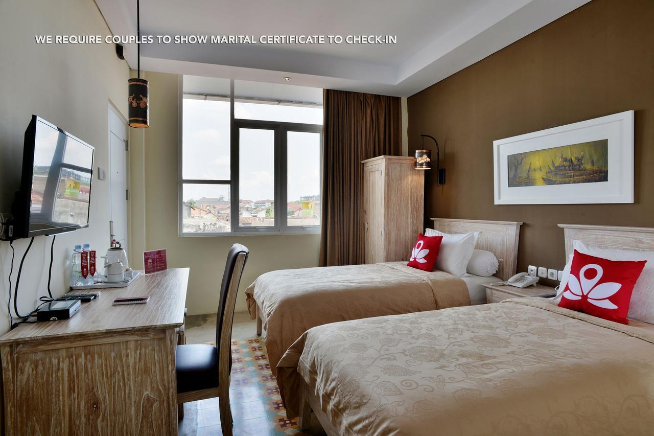 Zen Rooms Pogung Syariah Kejayan Kültér fotó